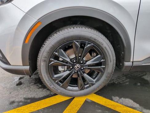 Used 2025 Honda CR-V Sport Touring image 9