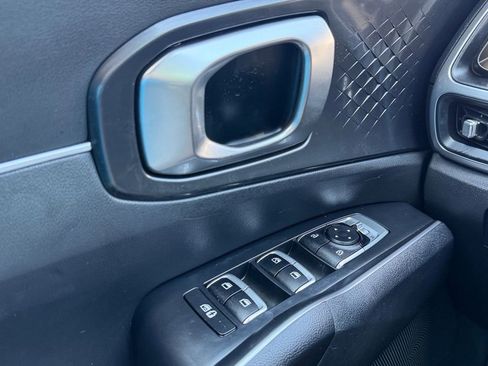 Used 2023 Kia Sorento LX FWD image 21
