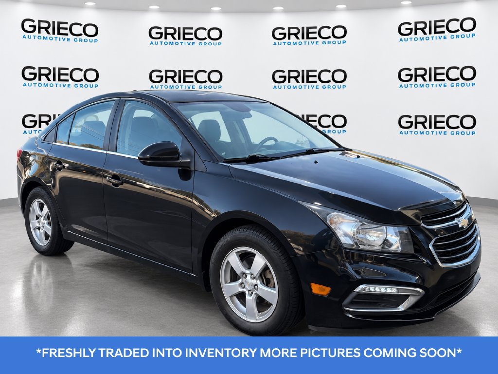 Used 2016 Chevrolet Cruze LT FWD image 1