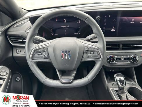 Certified 2024 Buick Envista Sport Touring w/ Convenience I Package FWD image 14