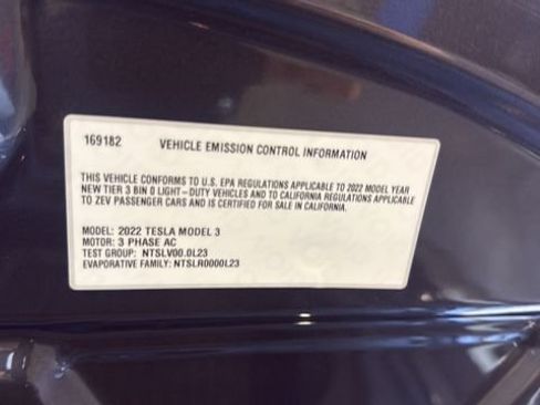 Used 2022 Tesla Model 3 Performance AWD/4WD image 27