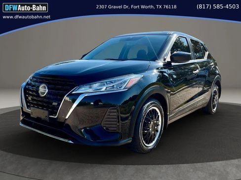 Used 2021 Nissan Kicks S w/ Interior Electronics Package FWD image 1