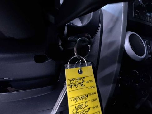 Used 2008 Jeep Wrangler Unlimited Sahara w/ Dual Top Group image 16