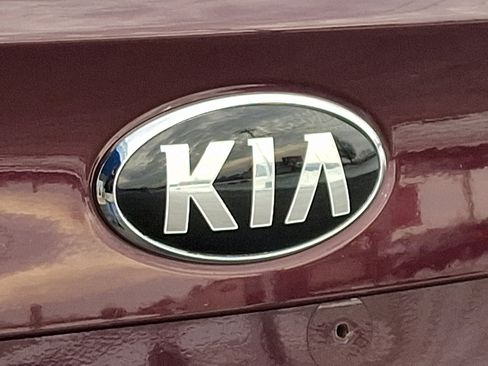 Used 2018 Kia Forte LX image 31