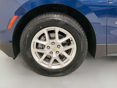 Used 2022 Chevrolet Equinox LT FWD image 32
