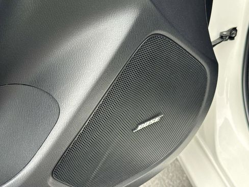 Used 2018 MAZDA MAZDA3 Touring image 22