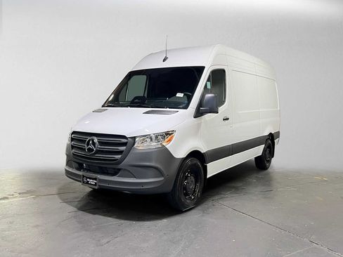 Used 2026 Mercedes-Benz Sprinter 2500 image 7
