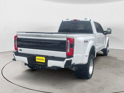 Certified 2026 Ford F450 Platinum w/ FX4 Off-Road Package image 5