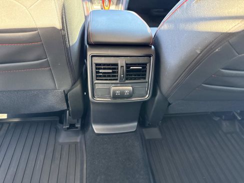 Used 2024 Subaru Forester Sport image 17