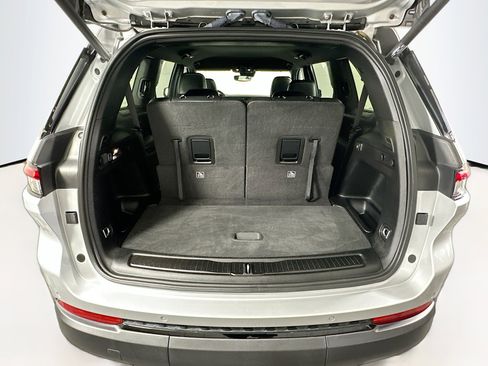 Used 2024 Jeep Grand Cherokee L Altitude image 28