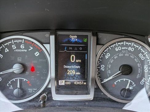 Used 2023 Toyota Tacoma SR5 AWD/4WD image 11