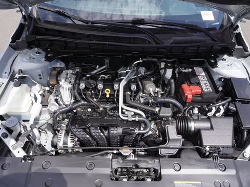 Certified 2024 Nissan Altima 2.5 SV FWD image 7