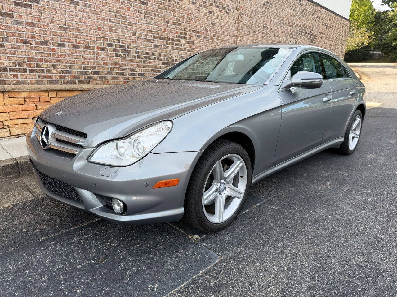 Used 2011 Mercedes-Benz CLS 550 image 1