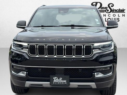 Used 2022 Jeep Wagoneer Series II w/ Flexible Seating Group AWD/4WD image 8