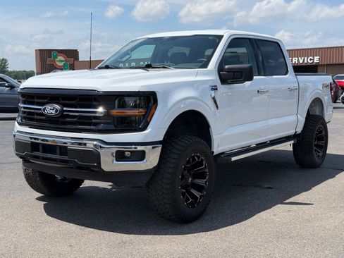 Used 2025 Ford F150 XLT w/ Equipment Group 301A Standard AWD/4WD image 4