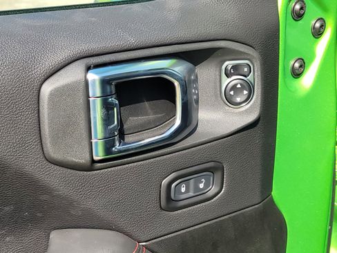 New 2025 Jeep Wrangler Unlimited Rubicon w/ Technology Group image 9