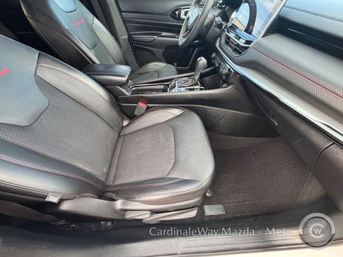 Used 2023 Jeep Compass Trailhawk image 11