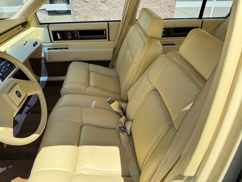 Used 1989 Cadillac De Ville Sedan image 15