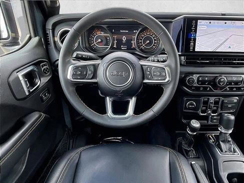 Used 2024 Jeep Wrangler Unlimited Sahara w/ Technology Group AWD/4WD image 7