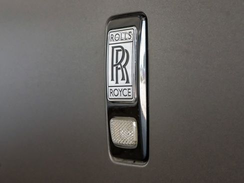 Used 2016 Rolls-Royce Wraith image 50