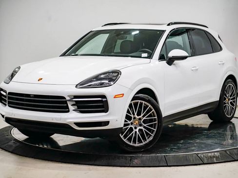 Used 2023 Porsche Cayenne S Platinum image 1
