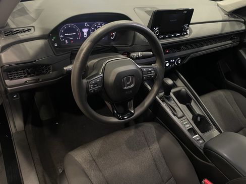 Used 2025 Honda Accord LX image 13