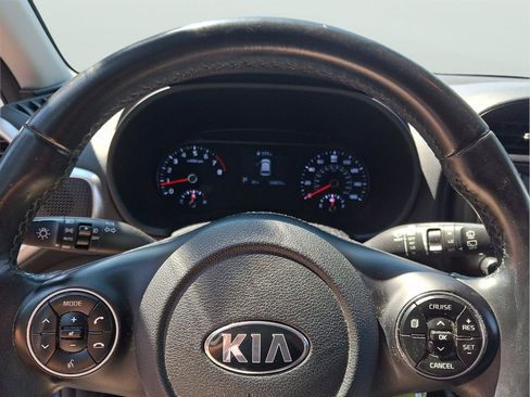 Used 2020 Kia Soul X-Line FWD image 16