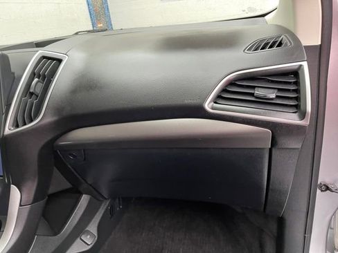 Used 2024 Ford Edge SEL w/ Convenience Package image 37