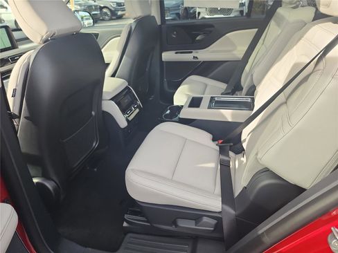 New 2026 Lincoln Aviator Reserve w/ Jet Appearance Package image 18