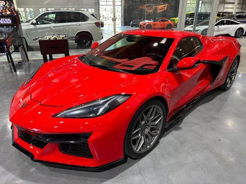 Used 2024 Chevrolet Corvette Z06 RWD image 36