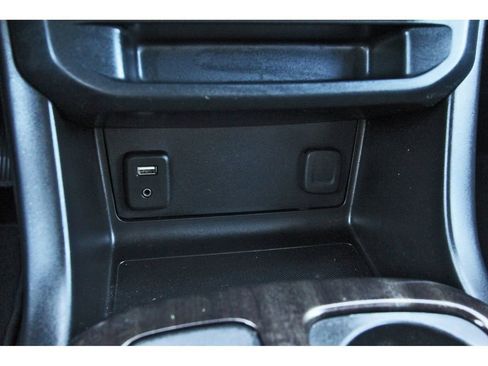 Used 2018 GMC Canyon SLE w/ SLE Convenience Package image 30