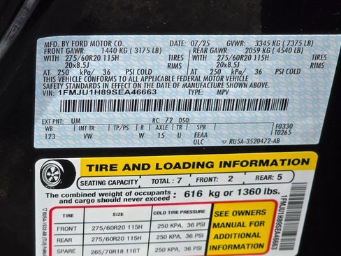 Used 2025 Ford Expedition Active RWD image 28