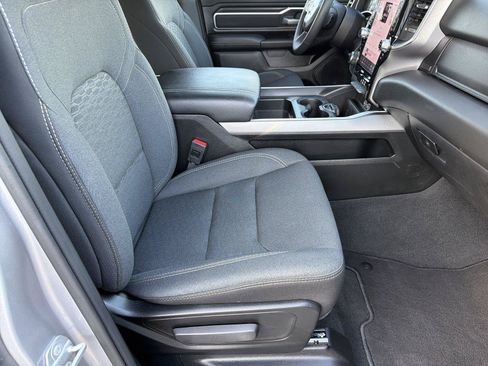 Used 2025 RAM 1500 Big Horn AWD/4WD image 12