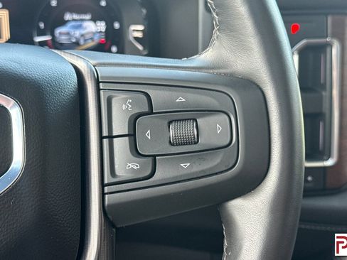 Used 2024 GMC Yukon Denali Ultimate AWD/4WD image 31