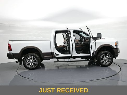 Used 2024 RAM 2500 Limited w/ Towing Technology Group AWD/4WD image 37