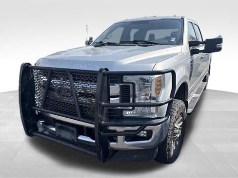 Used 2019 Ford F350 XLT w/ XLT Premium Package AWD/4WD image 1