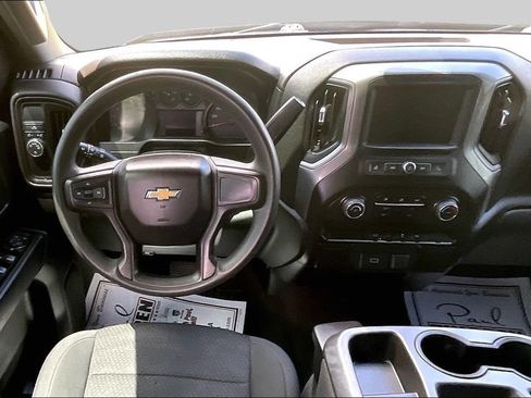 Used 2020 Chevrolet Silverado 1500 Custom w/ Custom Value Package RWD image 5