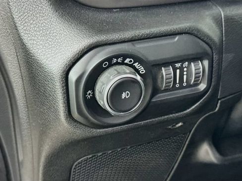 Used 2021 Jeep Wrangler Unlimited Sport AWD/4WD image 13
