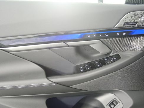 New 2026 BMW M5 w/ Carbon Package image 9