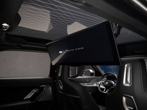 Used 2024 BMW i7 eDrive50 w/ M Sport Package RWD image 2