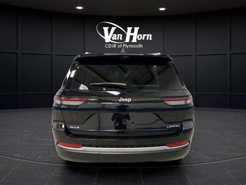 New 2026 Jeep Grand Cherokee Limited w/ Luxury Tech Group II image 14