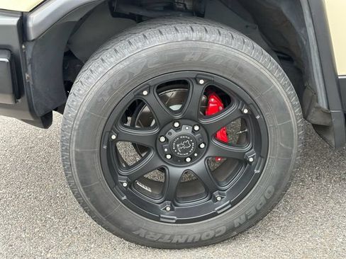 Used 2010 Toyota FJ Cruiser 4WD image 18