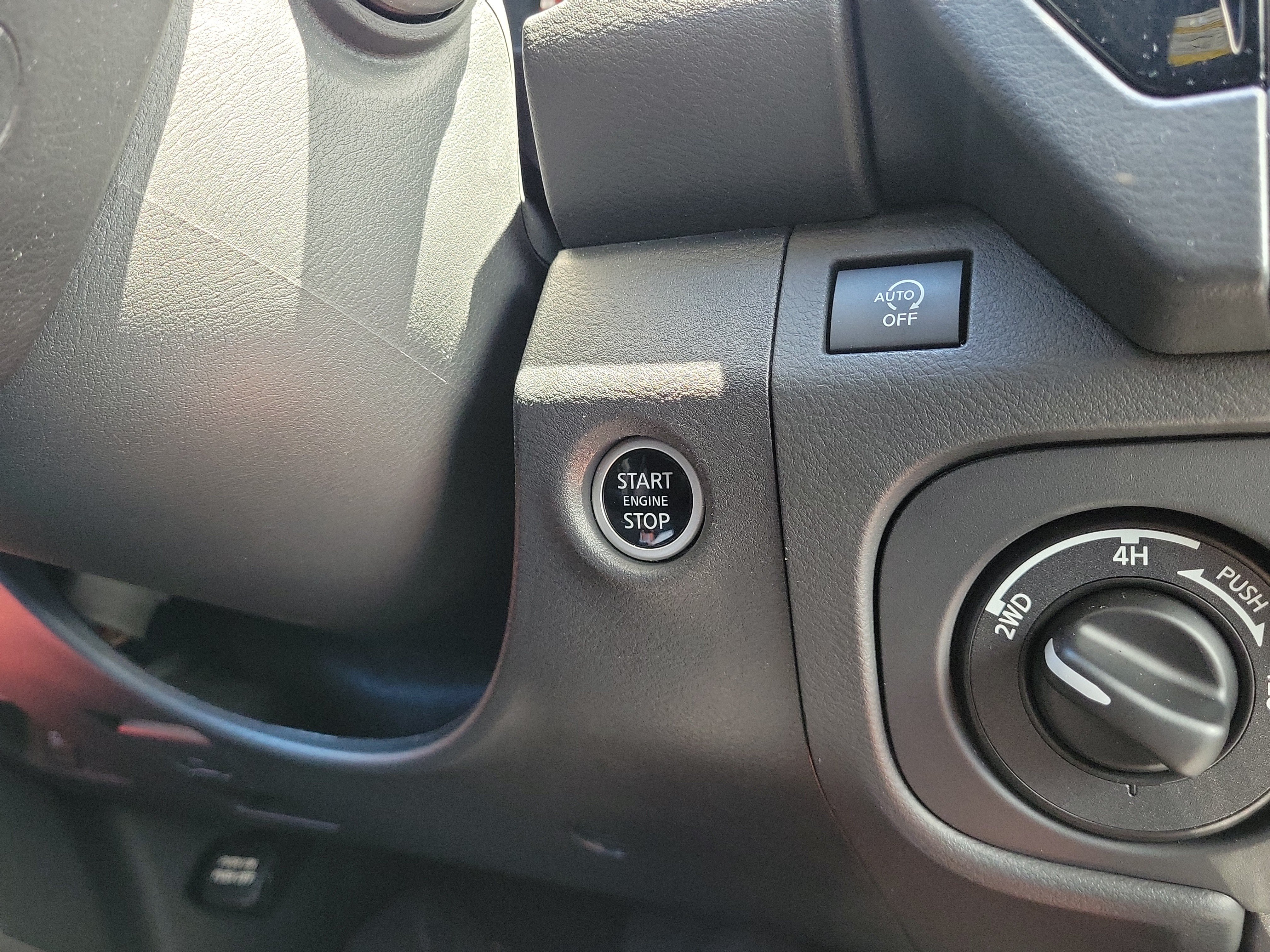 Certified 2025 Nissan Frontier PRO-4X w/ Pro Premium Package AWD/4WD image 31