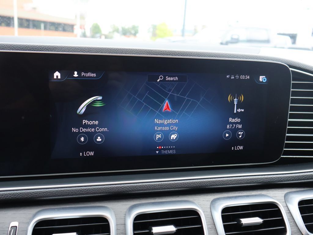 Used 2020 Mercedes-Benz GLE 450 4MATIC image 32