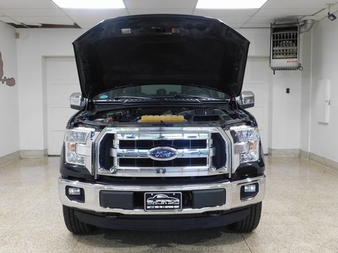Used 2015 Ford F150 XLT w/ Trailer Tow Package image 16