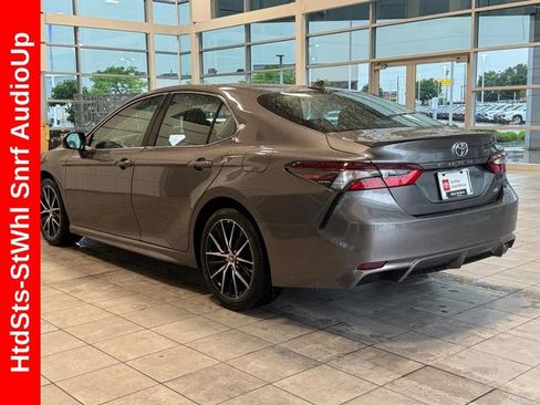 Used 2024 Toyota Camry SE w/ Cold Weather Package FWD image 5