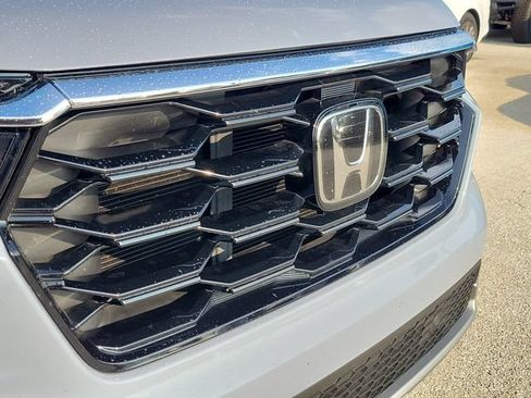 Used 2023 Honda Pilot Touring image 13