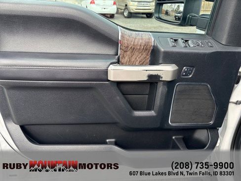 Used 2018 Ford F450 Lariat w/ Lariat Value Package AWD/4WD image 11
