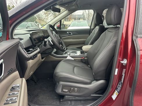 New 2026 Kia Carnival EX image 9