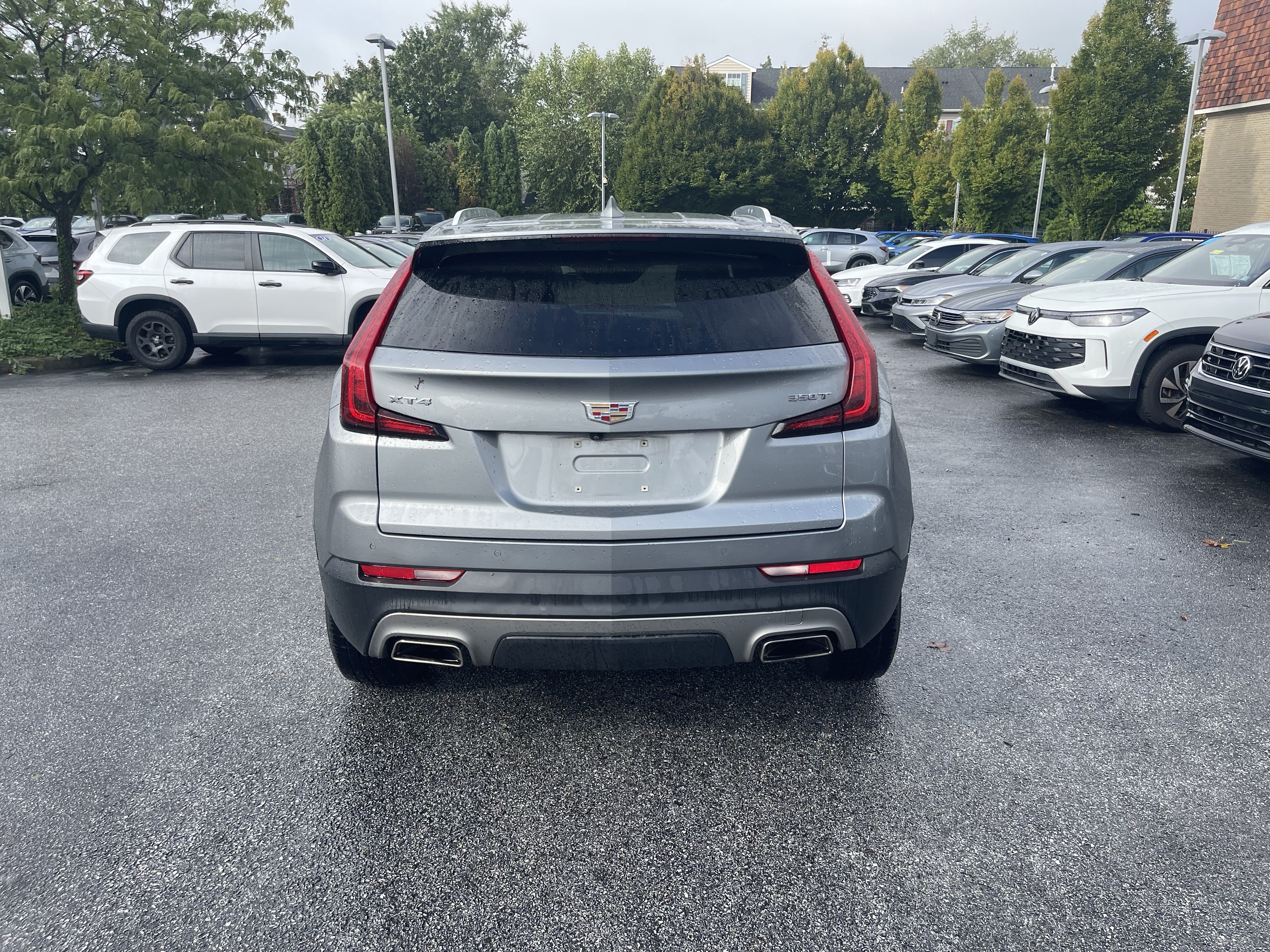 Used 2023 Cadillac XT4 Premium Luxury FWD image 7